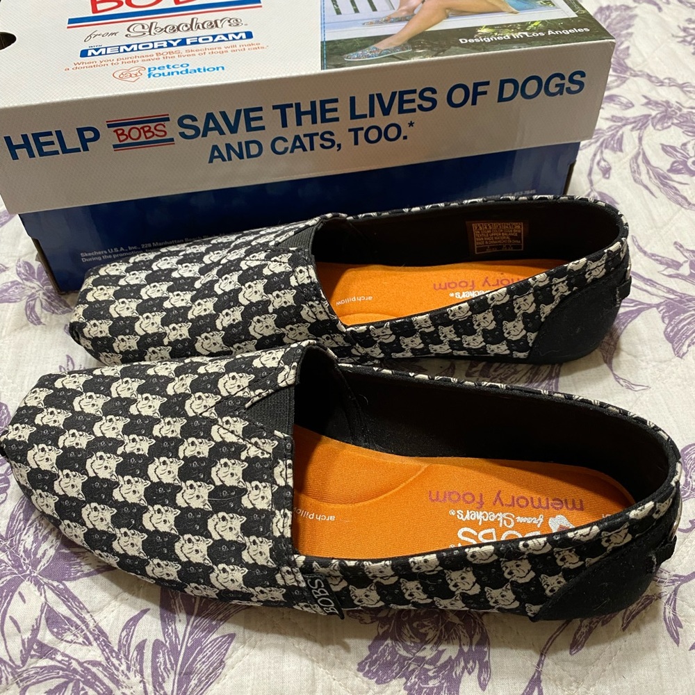 Skechers BOB for Dogs shoes